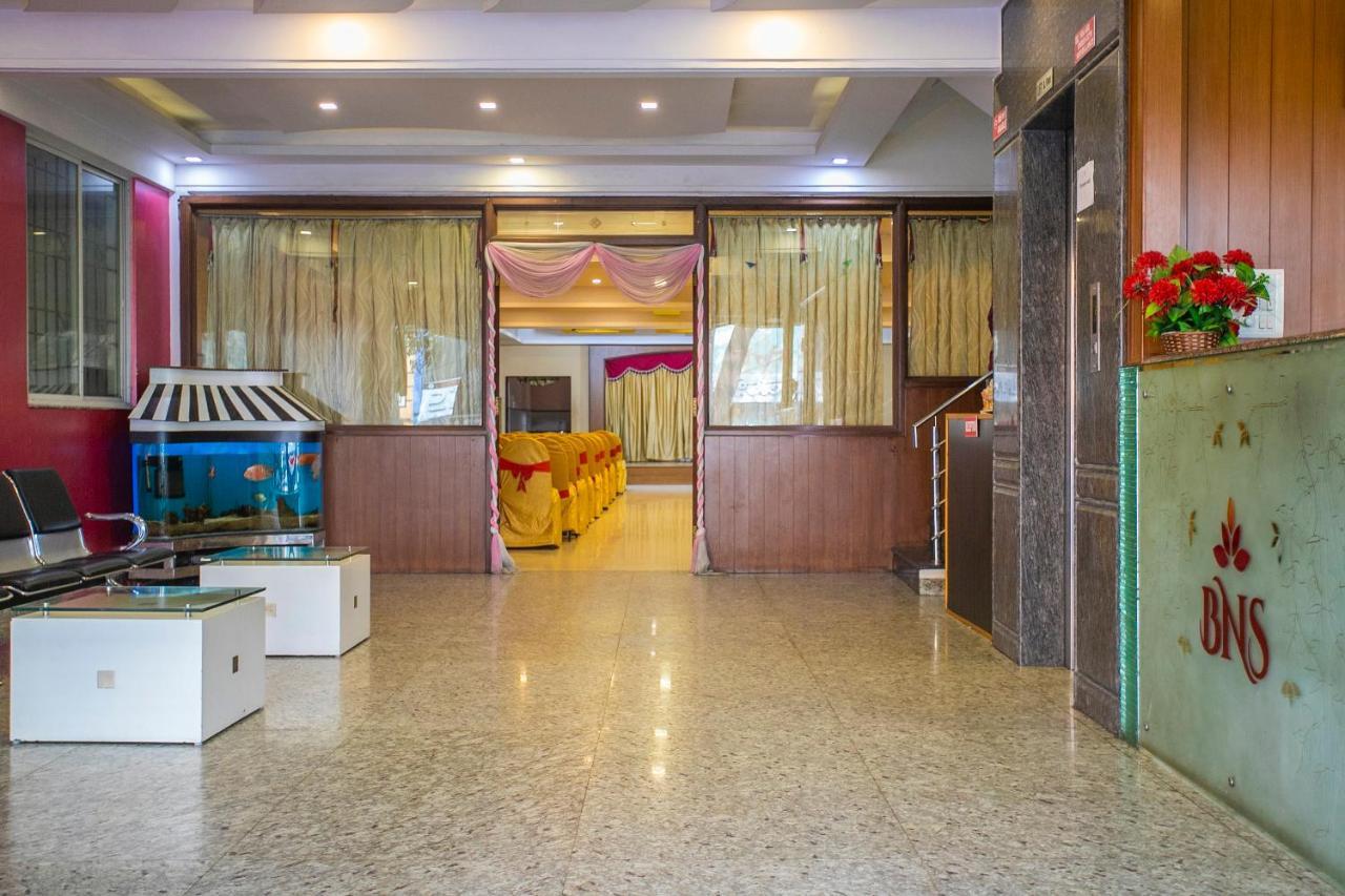 Oyo 25121 Bns Lodge 班加罗尔 外观 照片